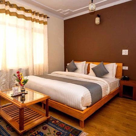 Hotel Om Ladakh レー エクステリア 写真