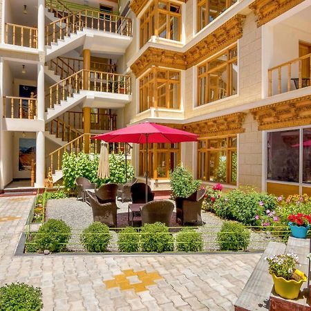 Hotel Om Ladakh レー エクステリア 写真