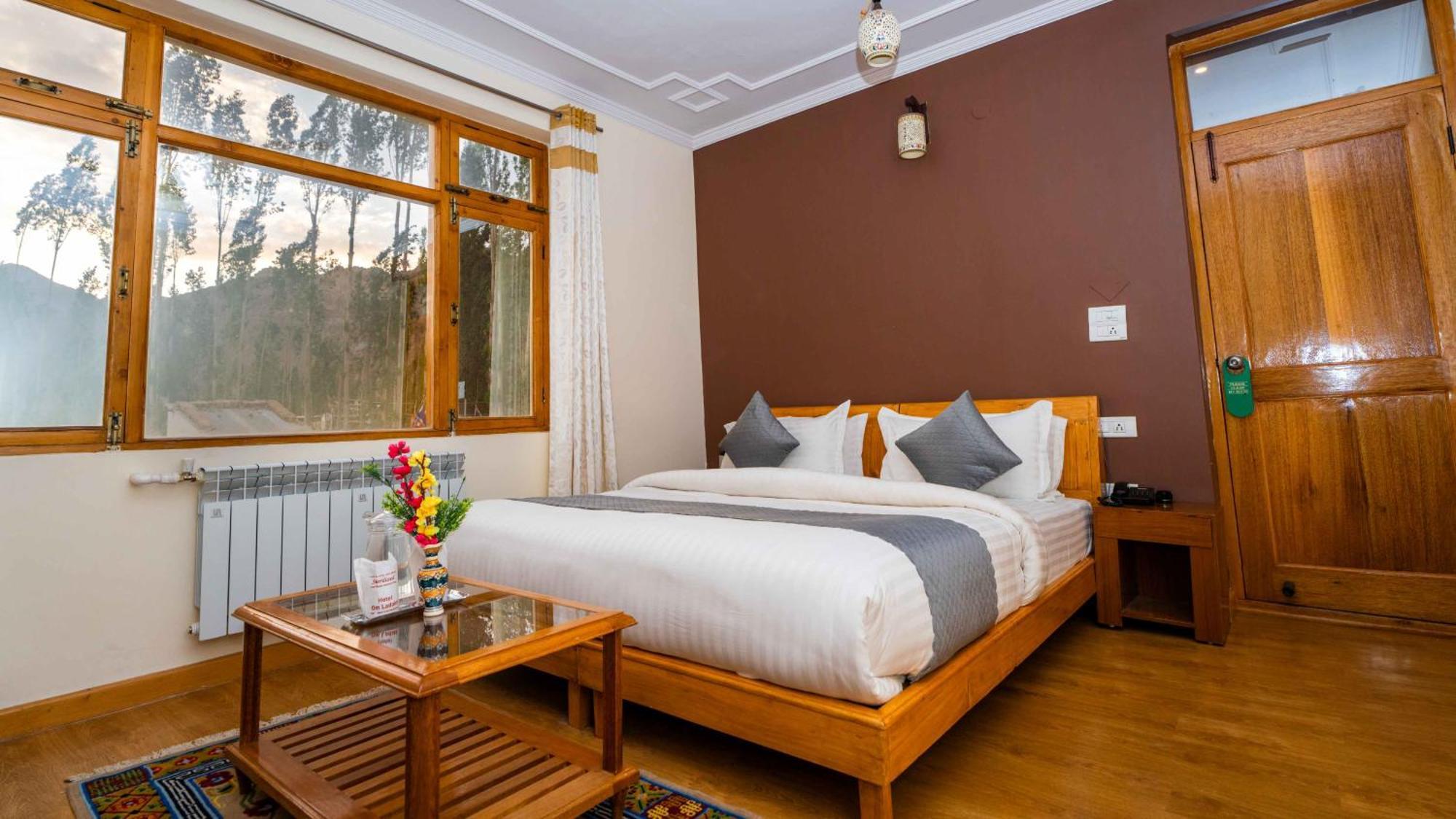 Hotel Om Ladakh レー エクステリア 写真