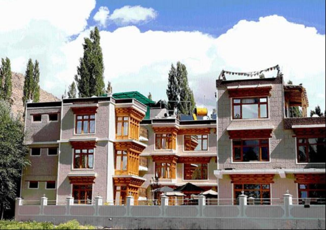 Hotel Om Ladakh レー エクステリア 写真