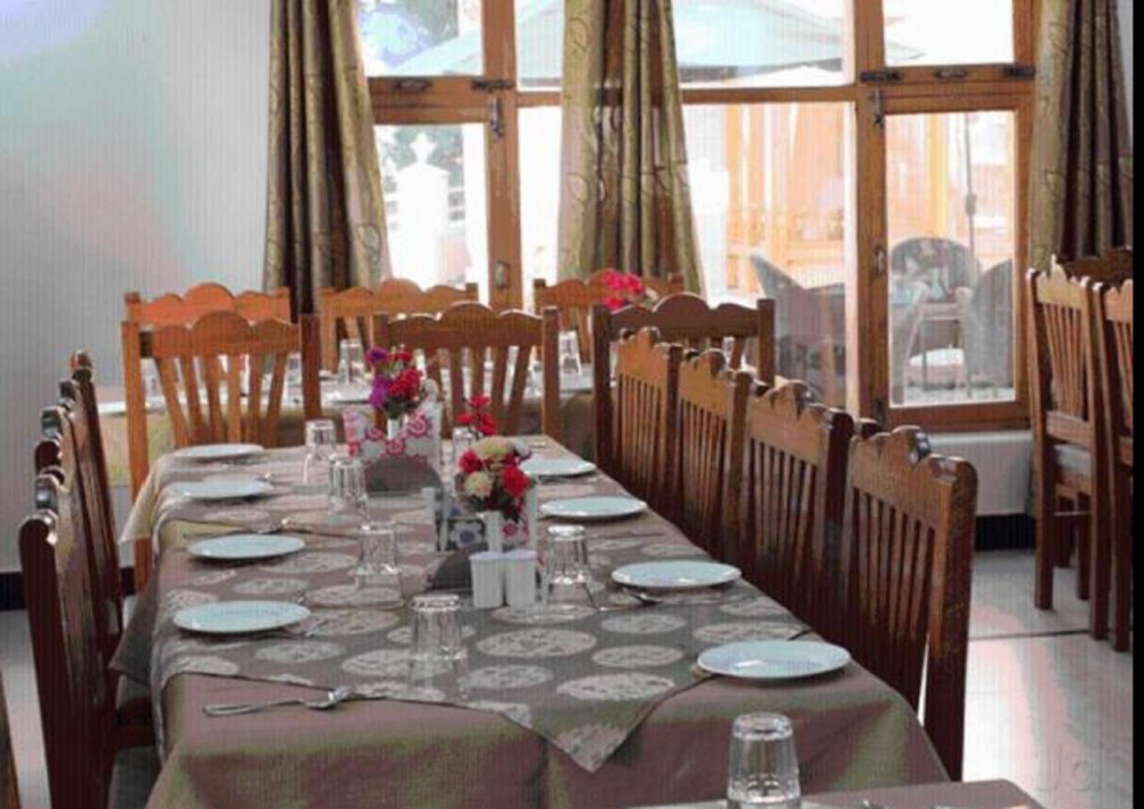 Hotel Om Ladakh レー エクステリア 写真