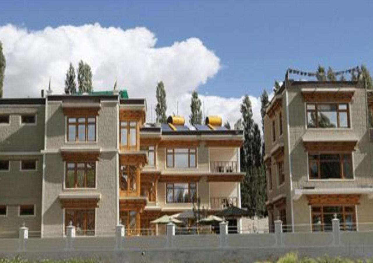 Hotel Om Ladakh レー エクステリア 写真