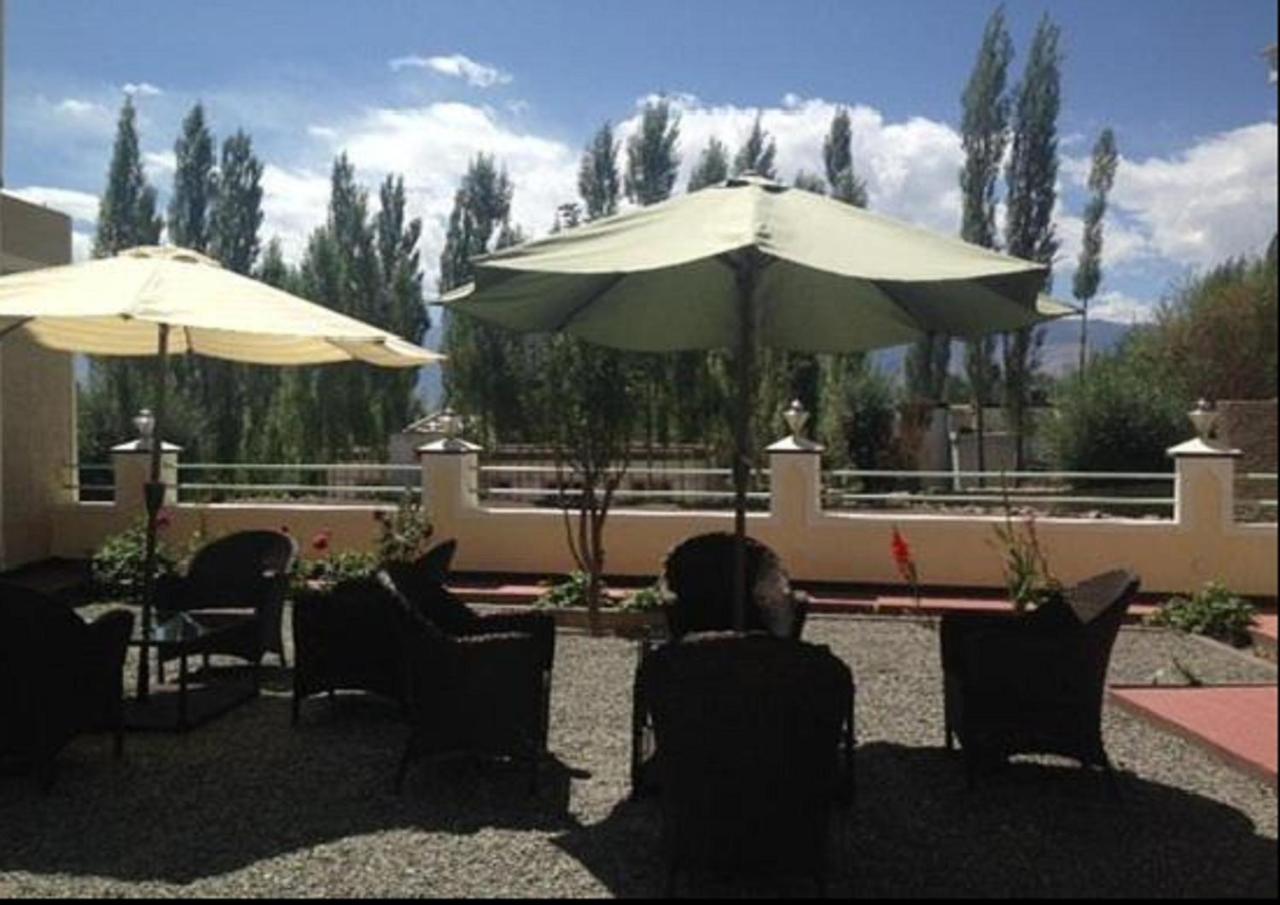 Hotel Om Ladakh レー エクステリア 写真