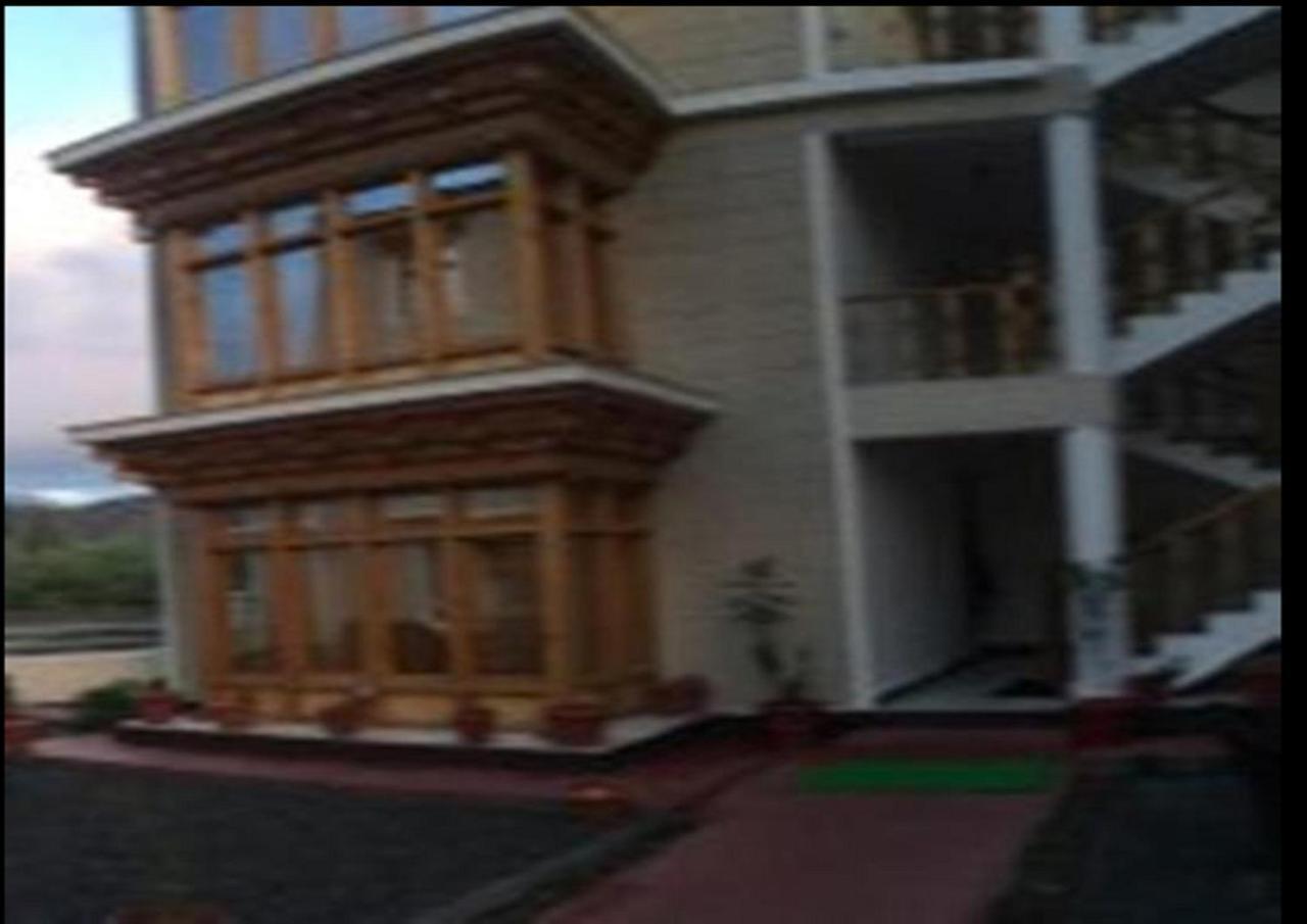 Hotel Om Ladakh レー エクステリア 写真
